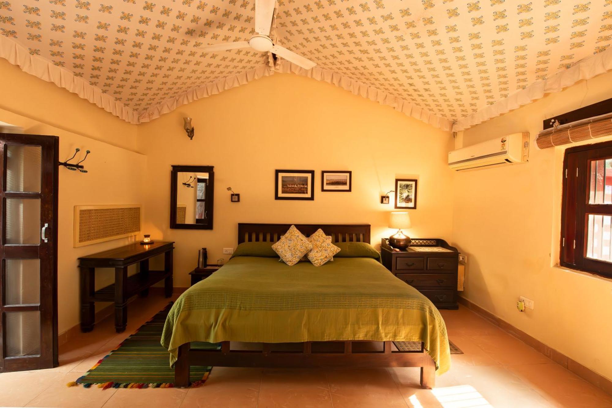 Mela Kothi - The Chambal Safari Lodge Bāh Eksteriør billede