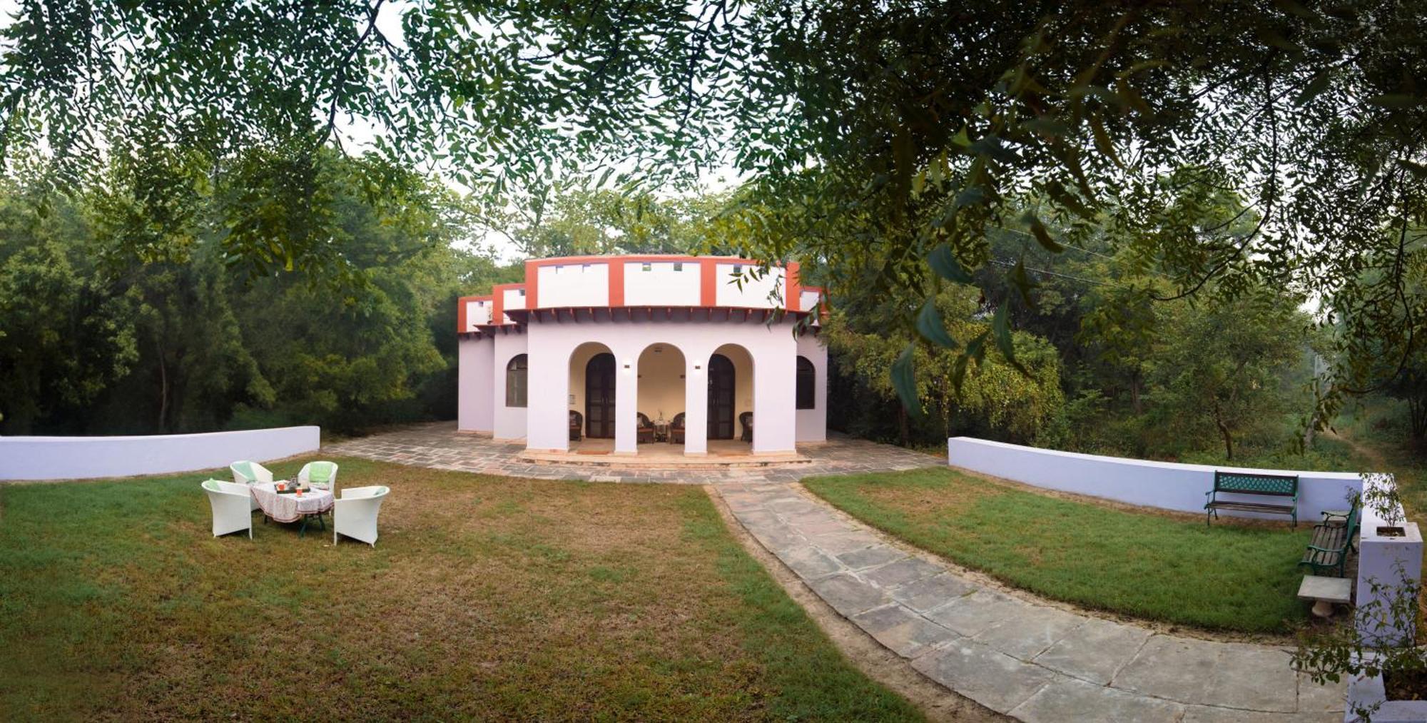 Mela Kothi - The Chambal Safari Lodge Bāh Eksteriør billede